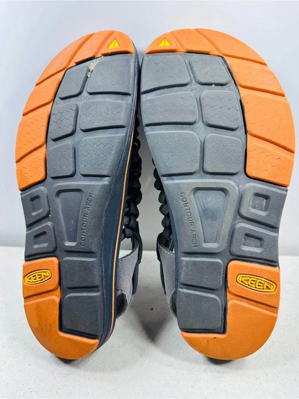 KEEN Men's Uneek Sandals size 10,5